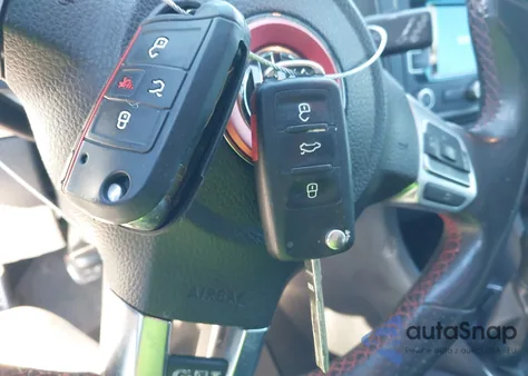 2012 Volkswagen Gti 4-Door Autobahn z USA, uszkodzony, nr VIN WVWGD7AJ3CW242351